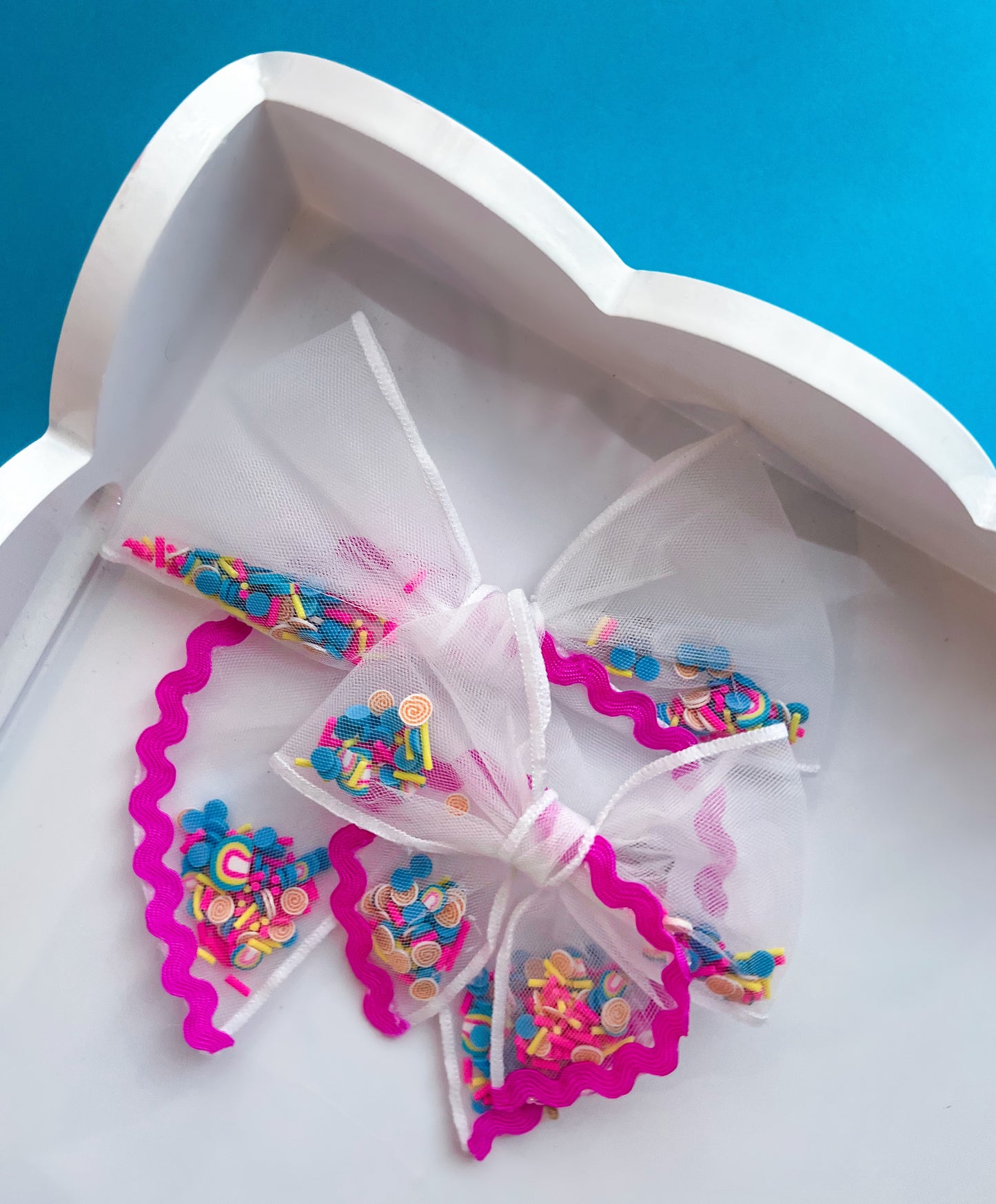 Summer Pool Party Shaker Bow