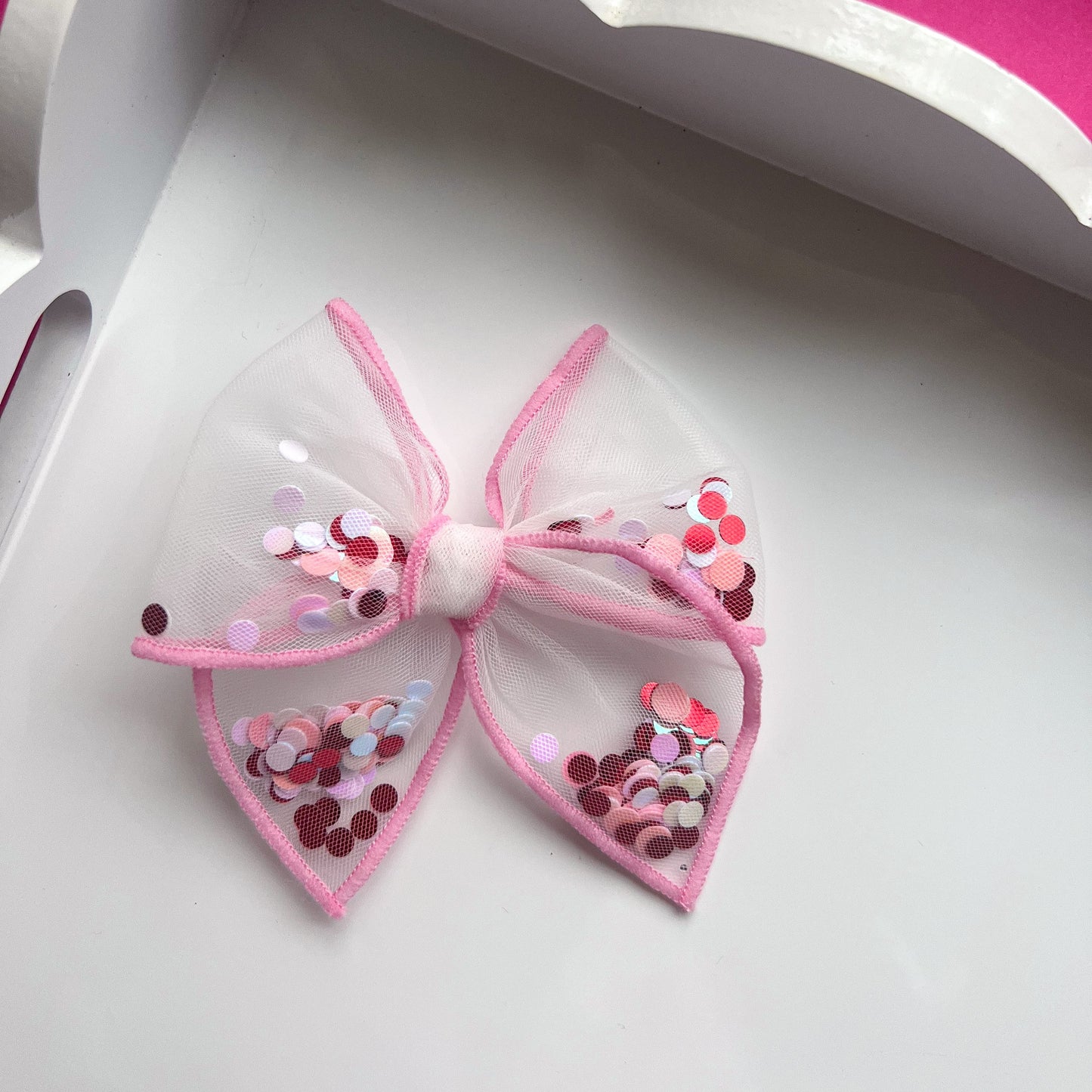 Confetti Hearts Shaker Bow