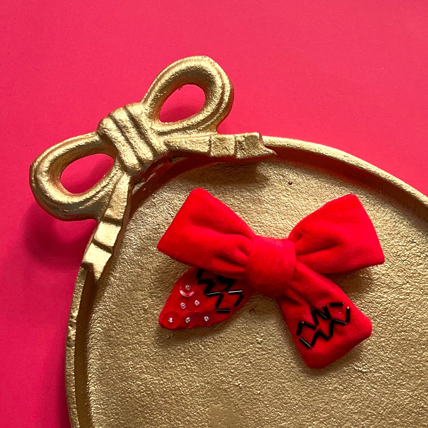 Red Crayon Velvet Bow